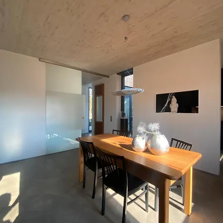 Schicke Neue Ferienwohnung, 메펜