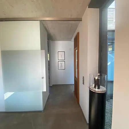 Schicke Neue Ferienwohnung, 메펜