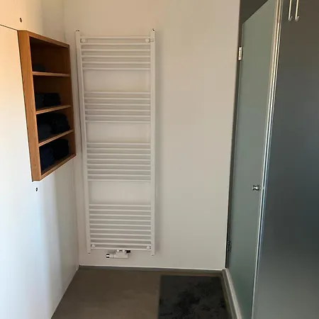Schicke Neue Ferienwohnung, 메펜