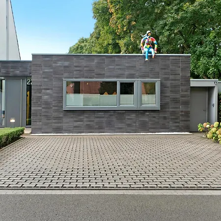 Gasthuis Schicke Neue Ferienwohnung,